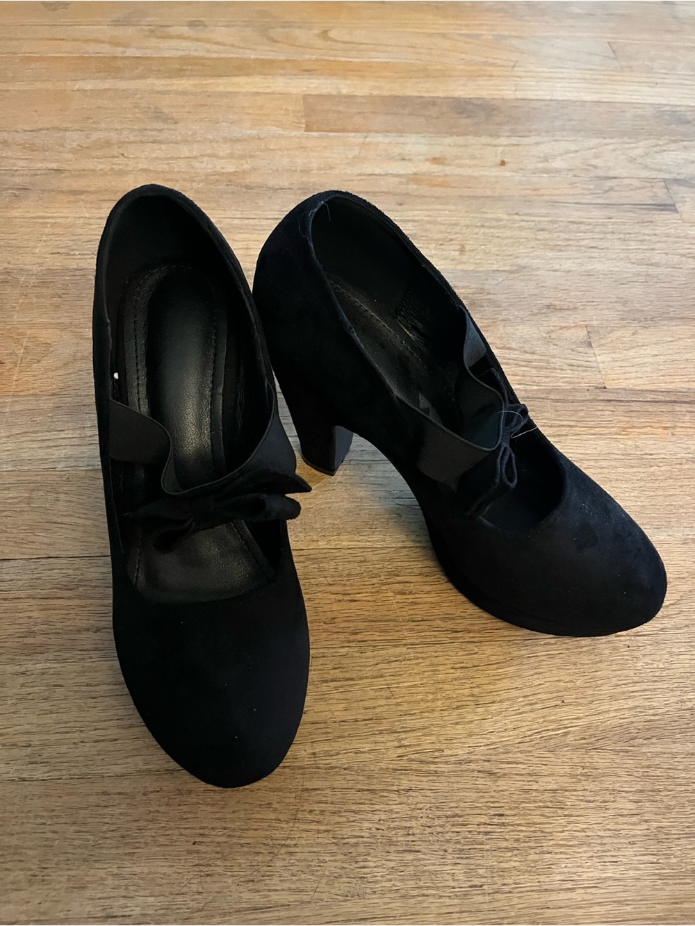Black Suede Mary Jane Heel with Decorative Bow - Picture 2 of 6